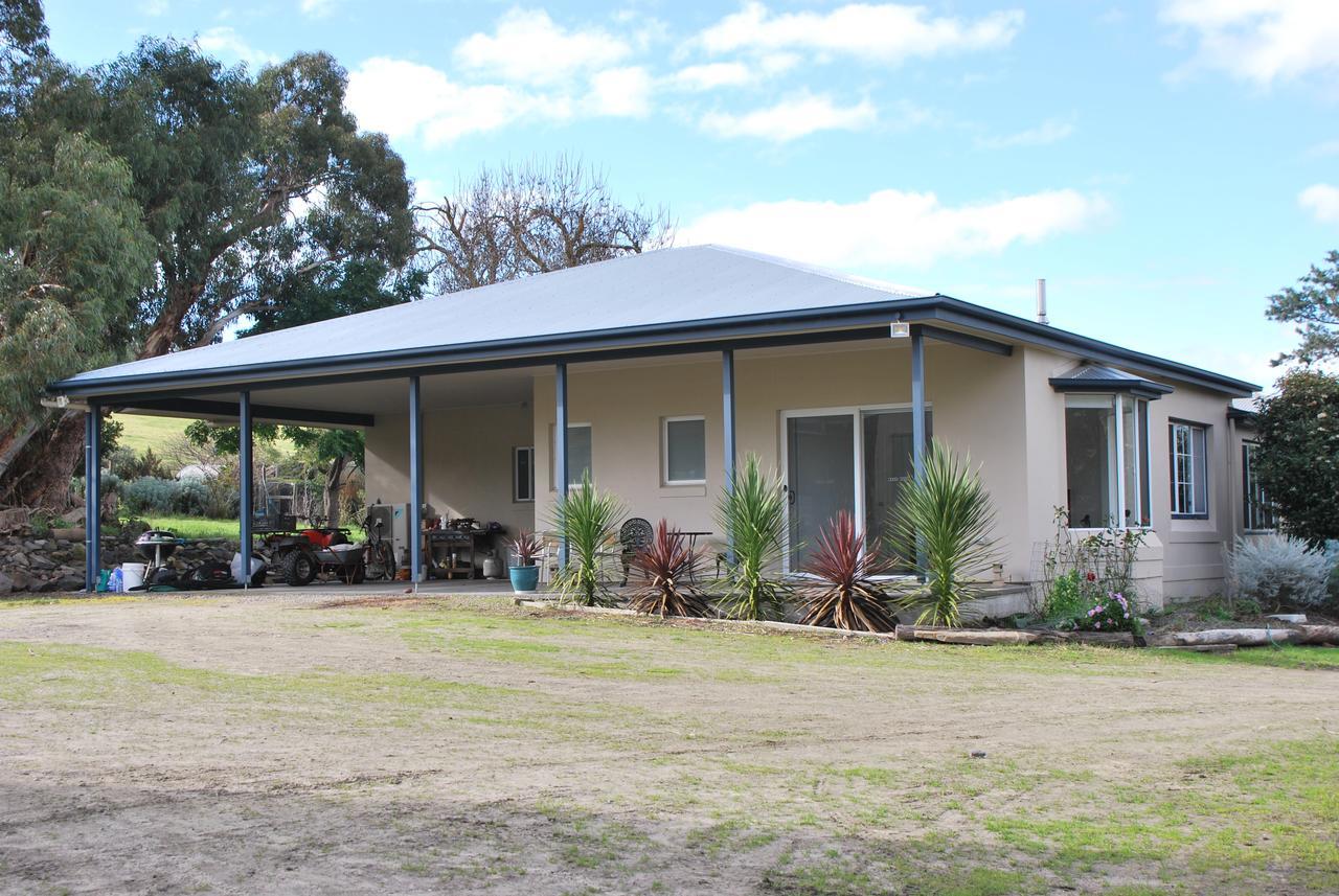 Back Valley Farmstay Bed And Breakfast Victor Harbor Dış mekan fotoğraf